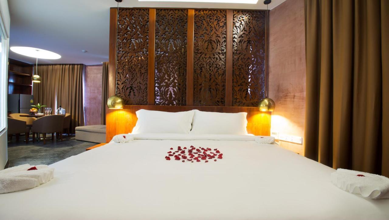 Almond Hotel Bassac River Phnom Penh Eksteriør bilde
