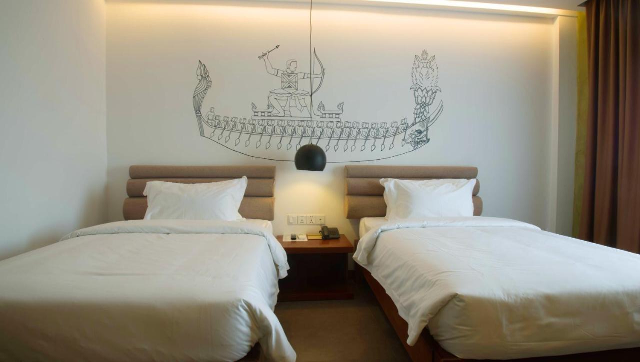 Almond Hotel Bassac River Phnom Penh Eksteriør bilde