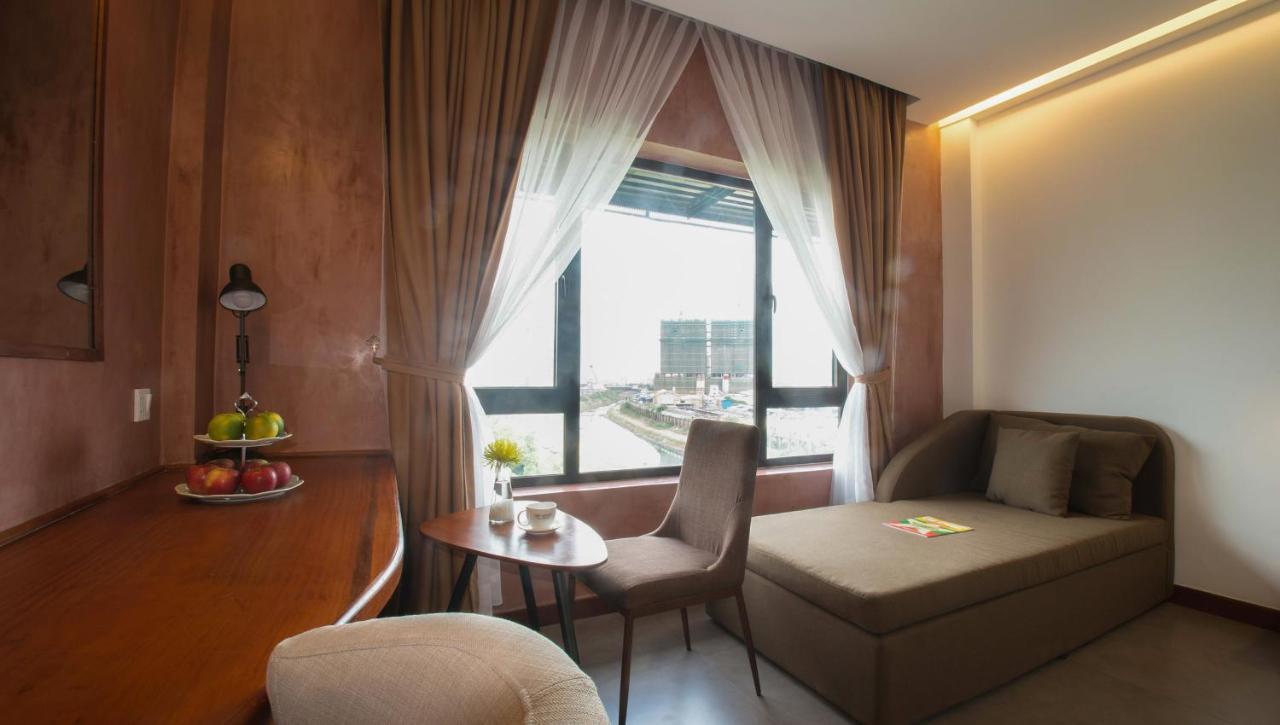 Almond Hotel Bassac River Phnom Penh Eksteriør bilde