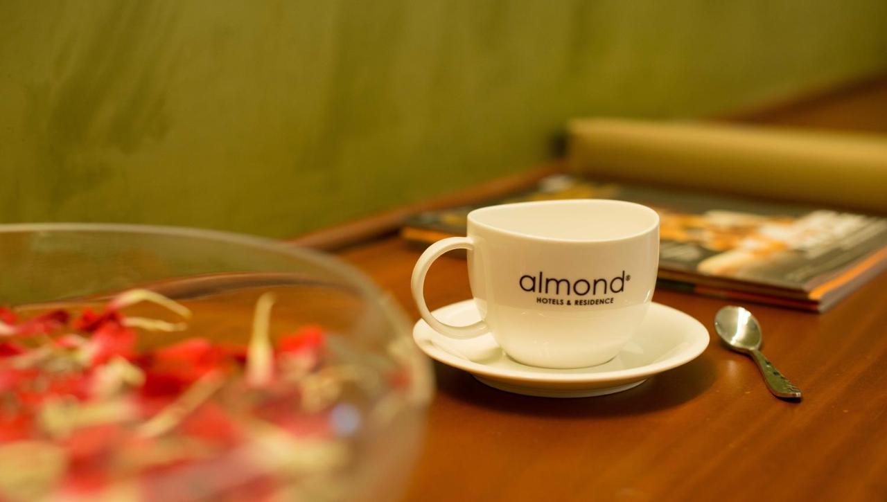 Almond Hotel Bassac River Phnom Penh Eksteriør bilde