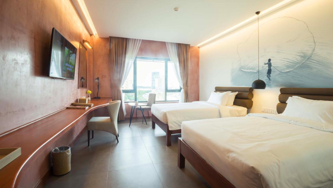 Almond Hotel Bassac River Phnom Penh Eksteriør bilde