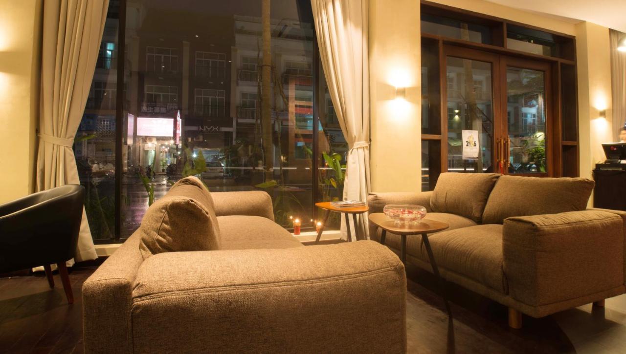 Almond Hotel Bassac River Phnom Penh Eksteriør bilde